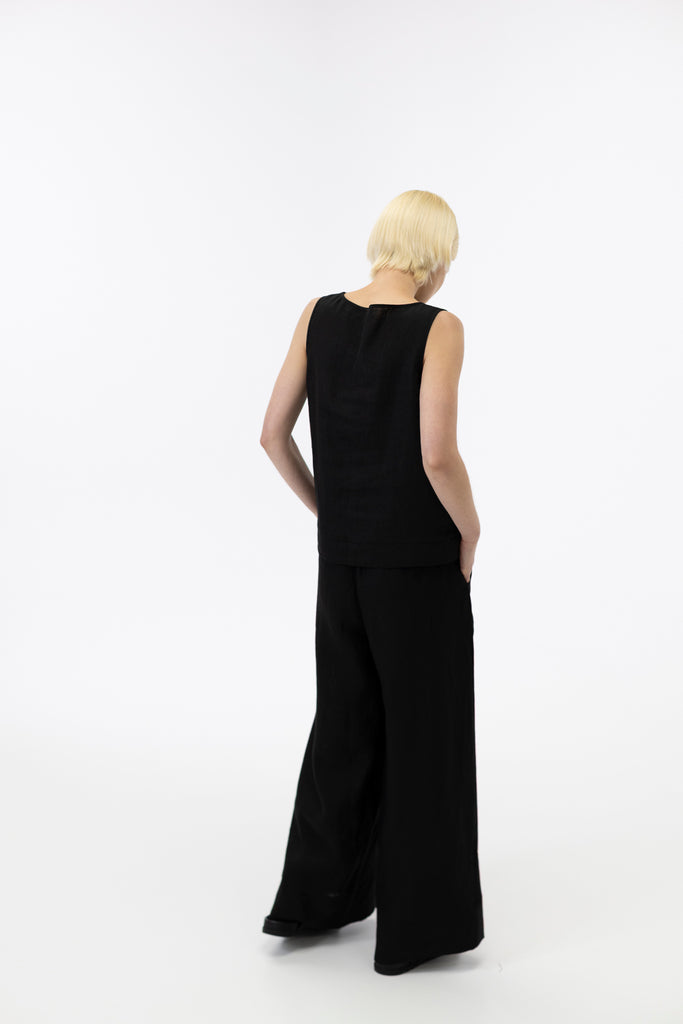Sleeveless top / Black