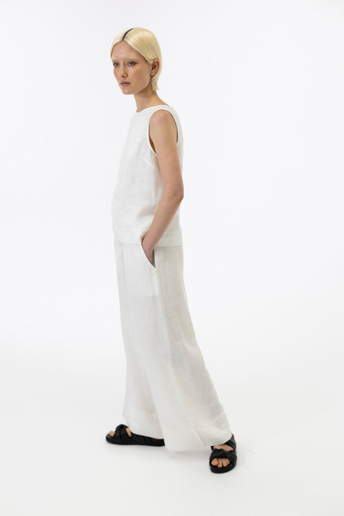 Wide leg pants / Milk