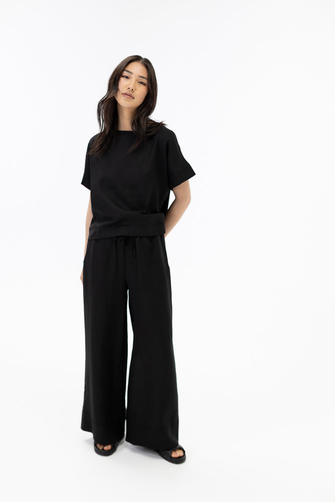 Wide leg pants / Black