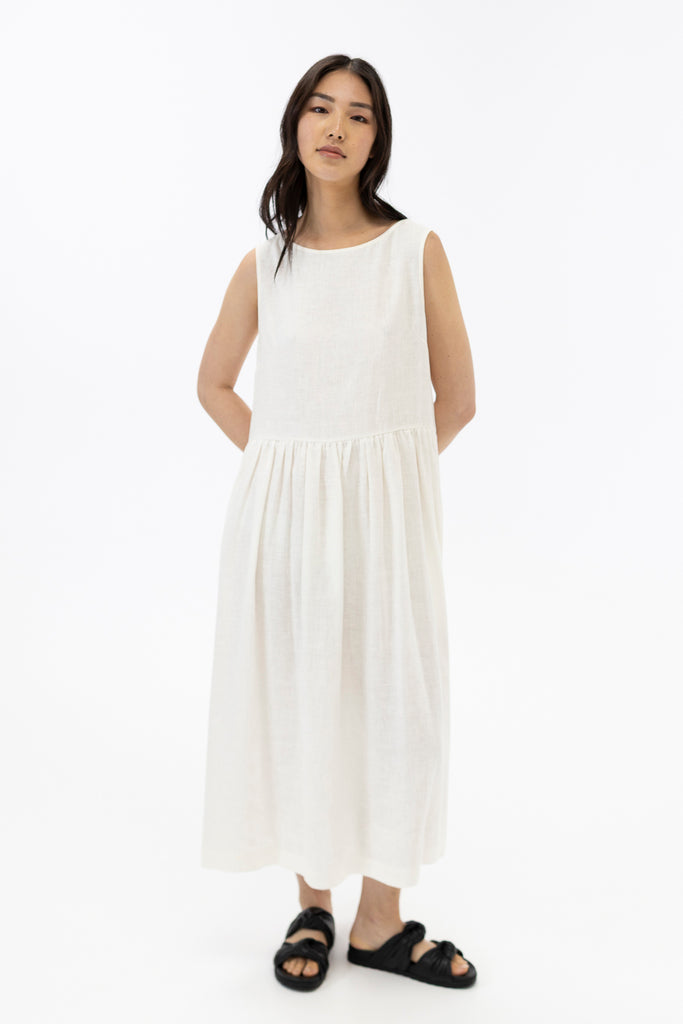 Sleeveless Dress / Milk