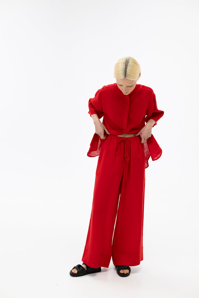 Wide leg pants / Scarlet