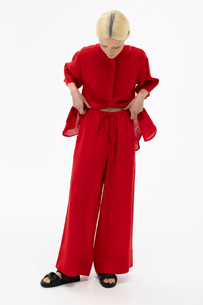Wide leg pants / Scarlet