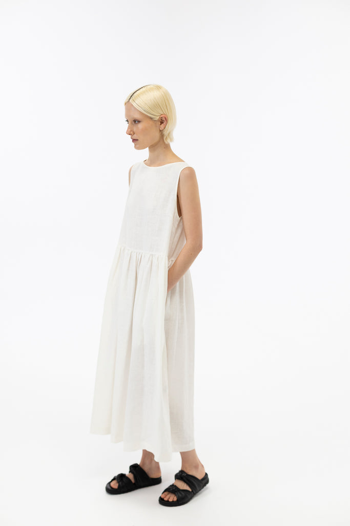 Sleeveless Dress / Milk