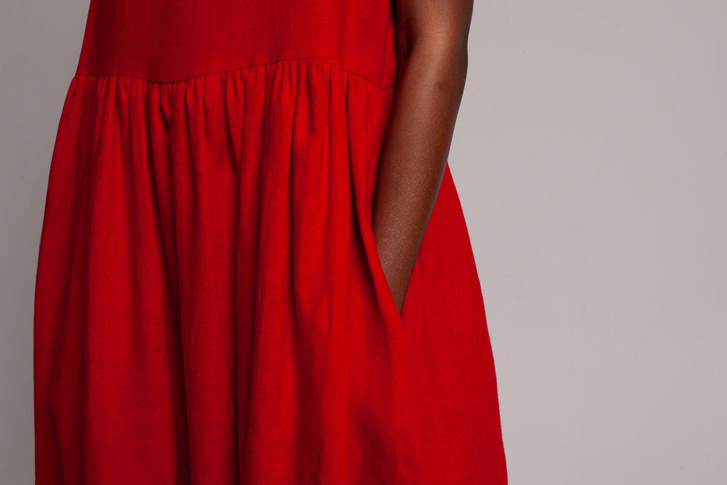 Sleeveless Dress / Red