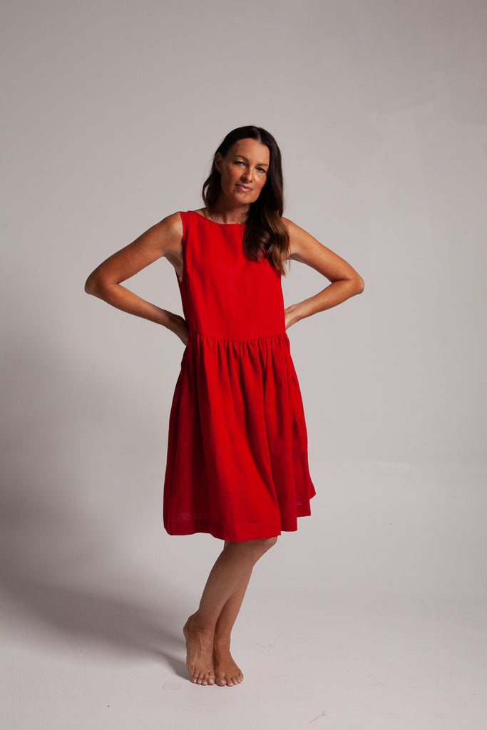 Sleeveless Dress / Red