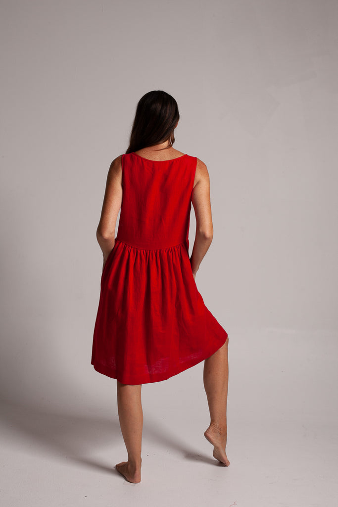 Sleeveless Dress / Red